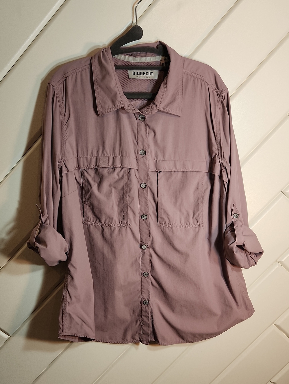 RIDGECUT Women's 3/4-Sleeve Button Front Shirt in Dusty Mauve